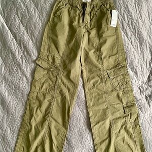 Urban Outfitters Women's Olive Cargo Pants